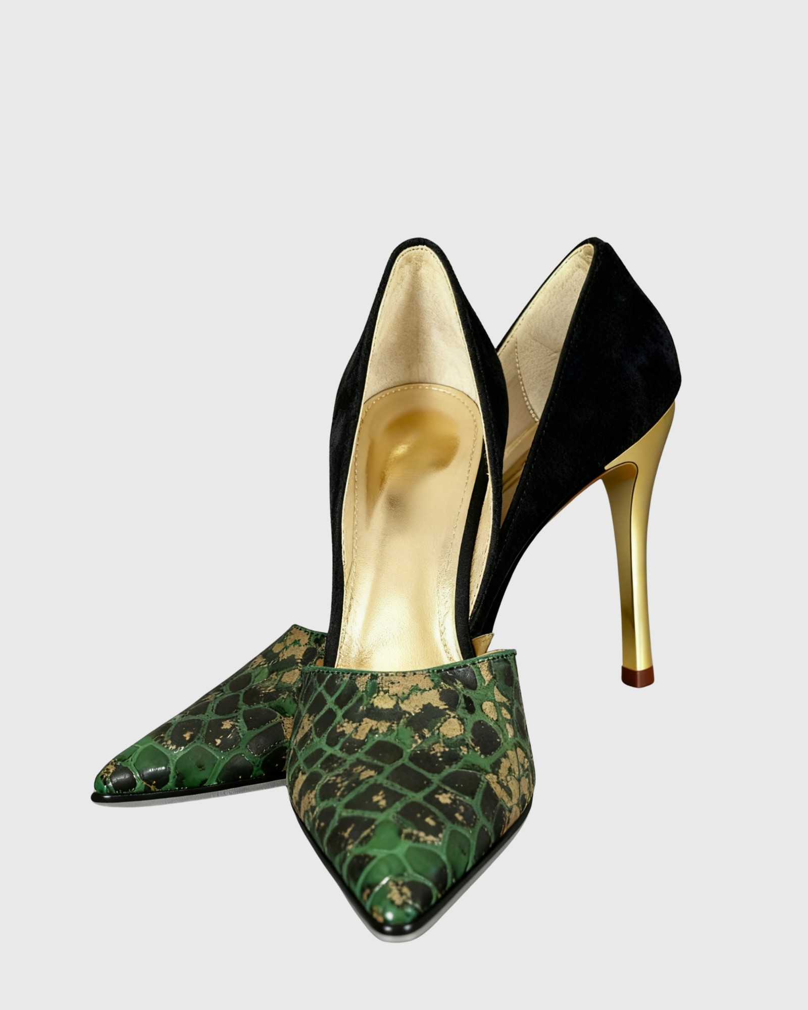 Itala Snake Print Vintage Pumps In Green