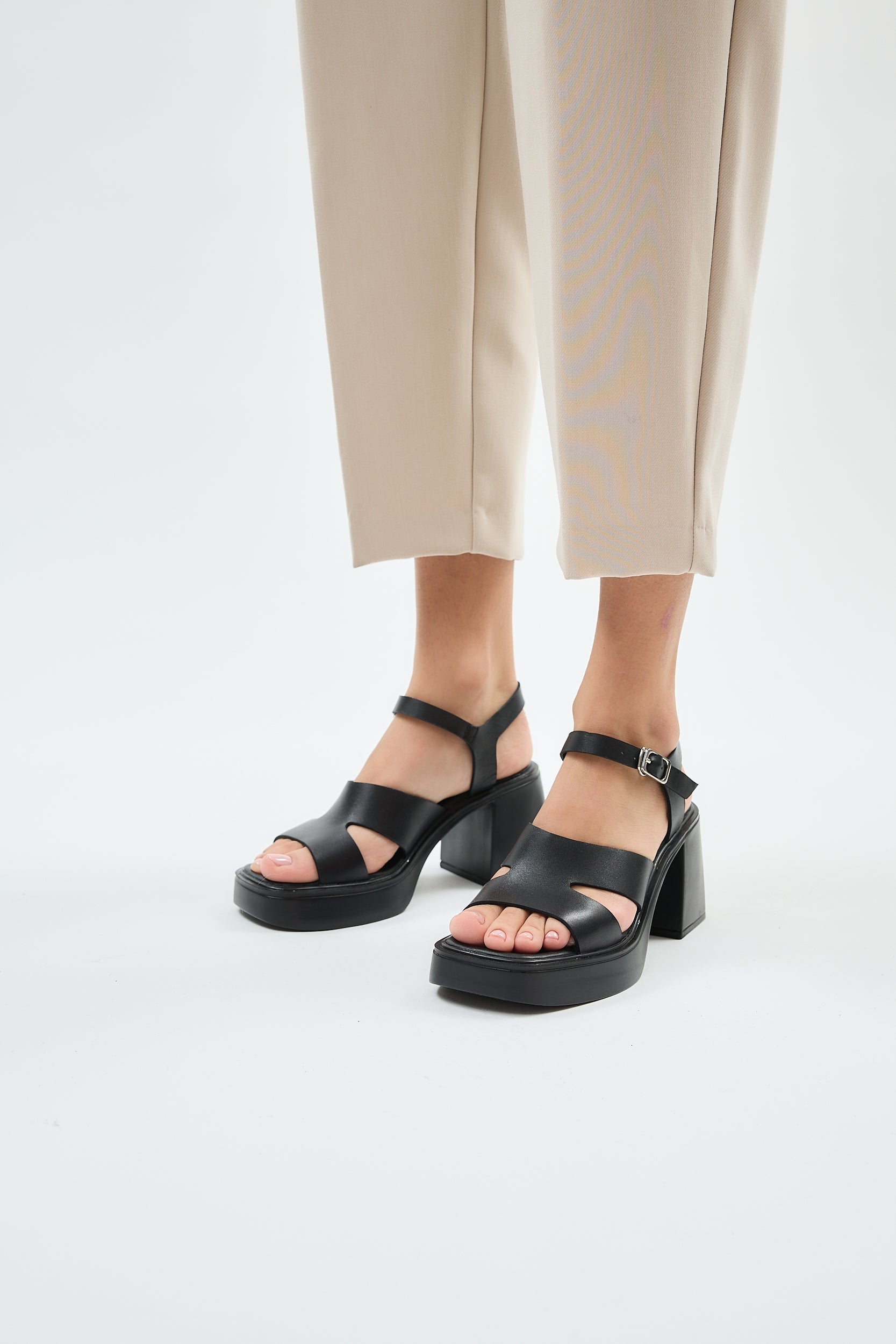 Giri Black