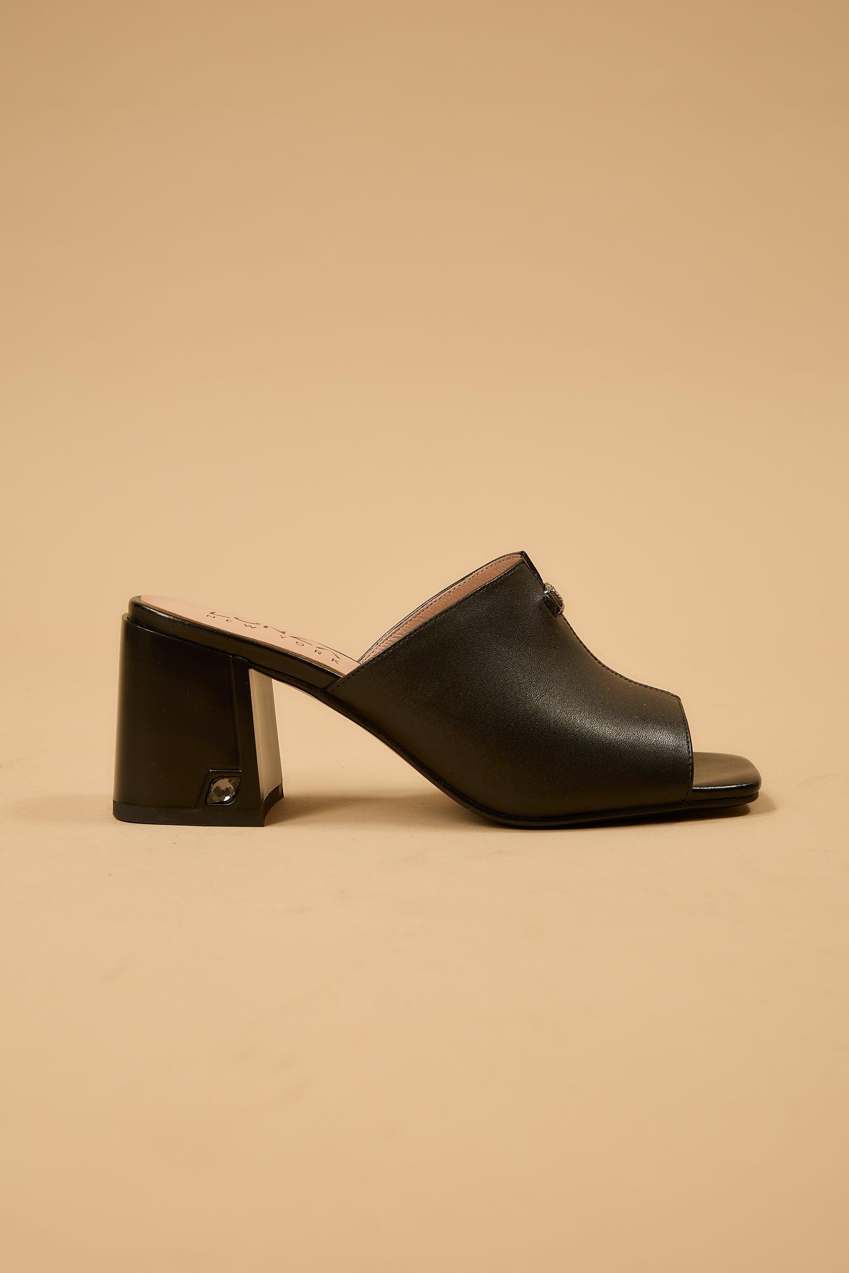 Evita Black