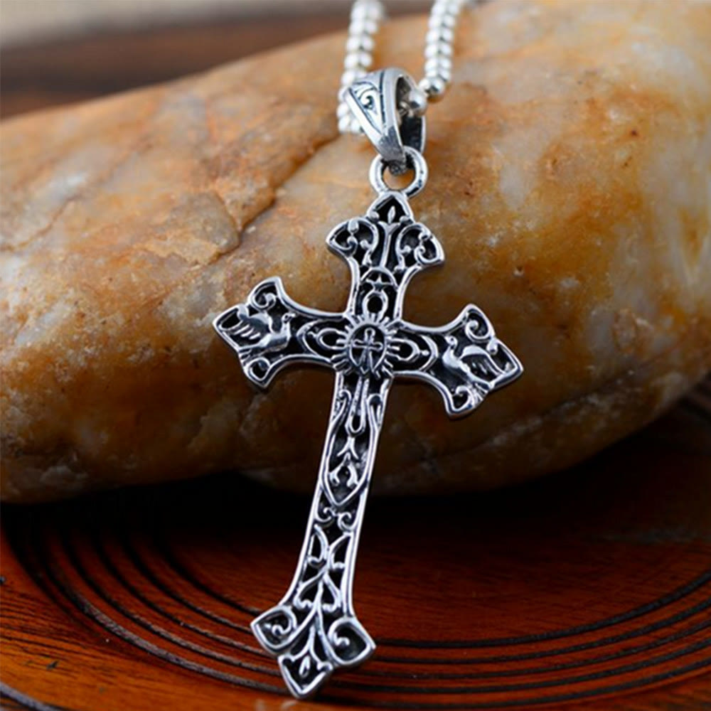 925 Sterling Silver Vintage & Minimalist Style Cross Necklace: Distinctive Symbol of Faith