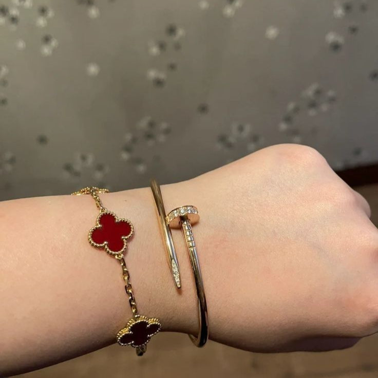 CLOVER | RED