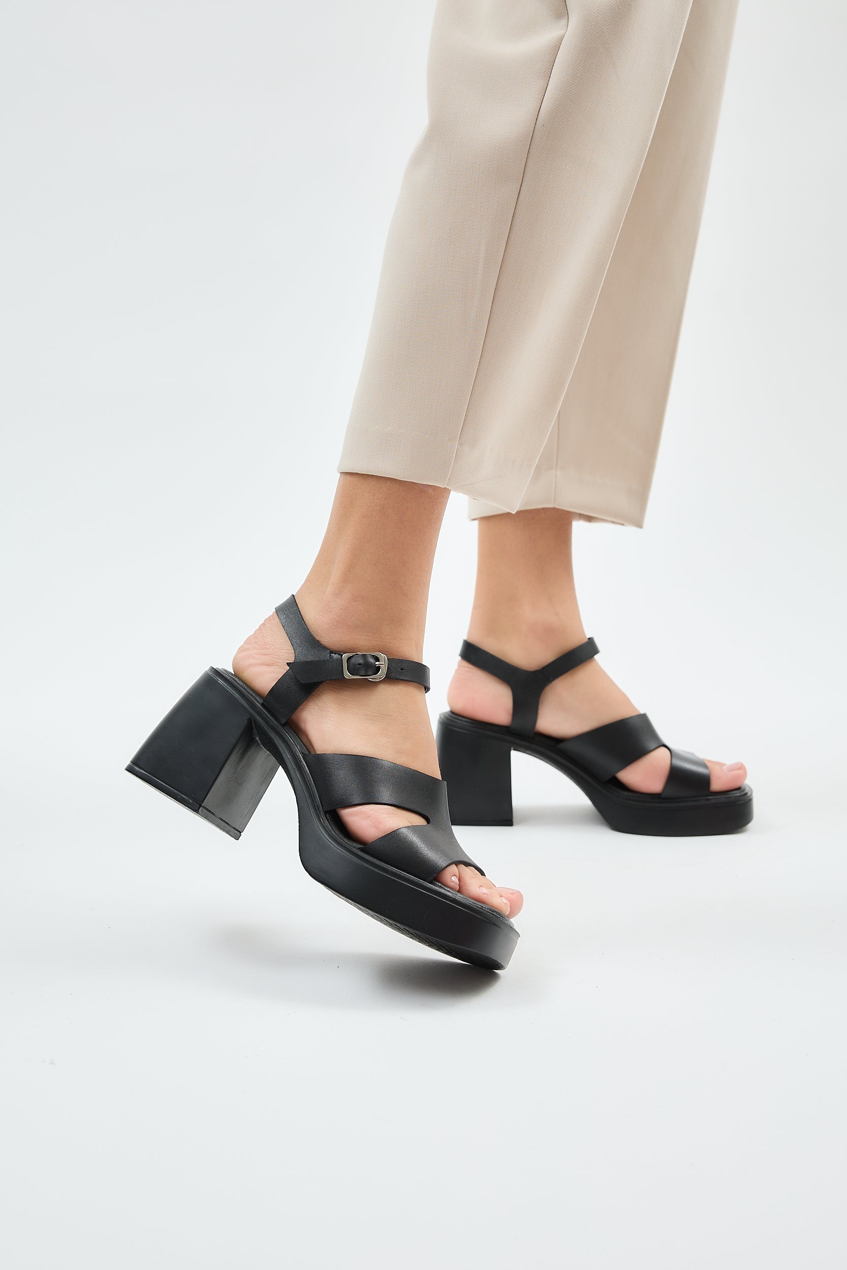 Giri Black