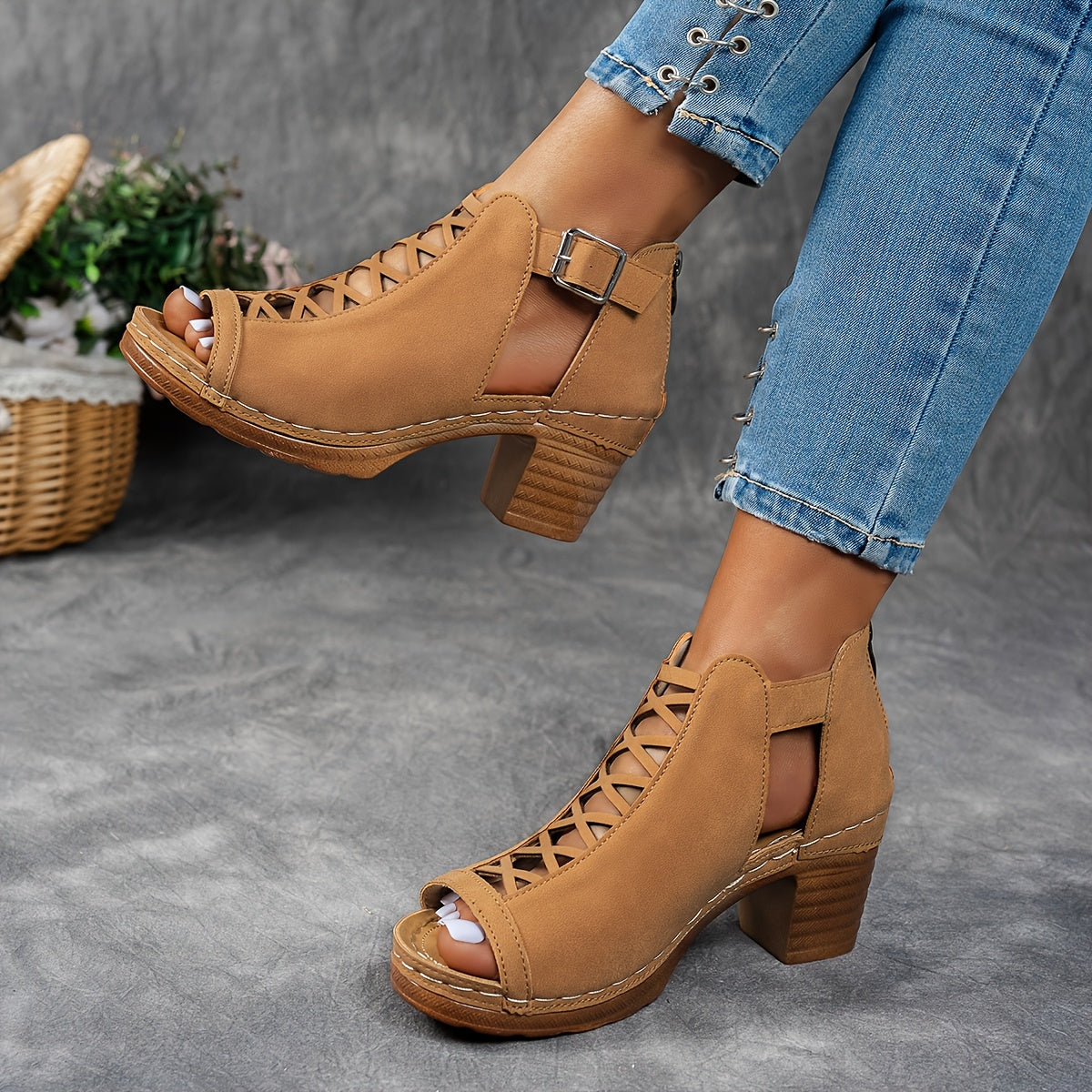 Nessa - Lattice-Heel Sandals